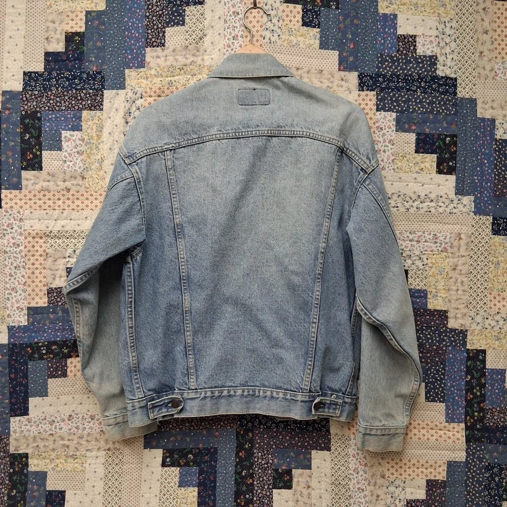 Vintage 1987 Levis Denim Trucker Jacket Size Medium 70507 0214 Light Acid‎ Wash